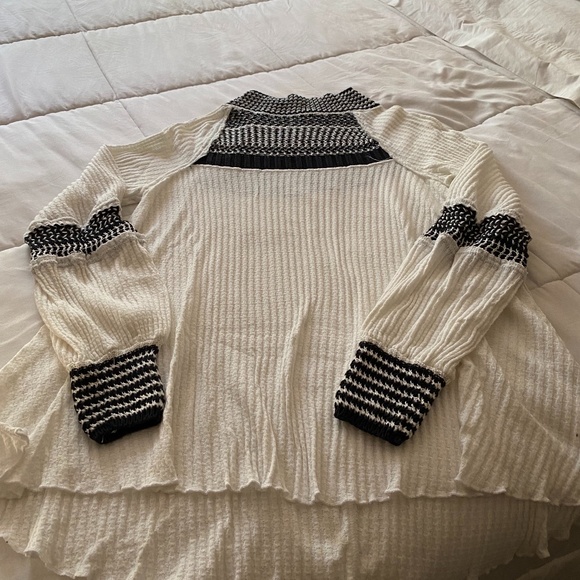 Top - Picture 1 of 4